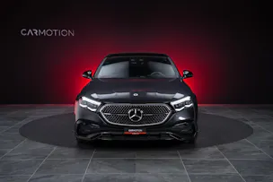 MERCEDES-BENZ E 220 d AMG Line Limousine / Hyperscreen / Panorama-Schiebedach / Burmester