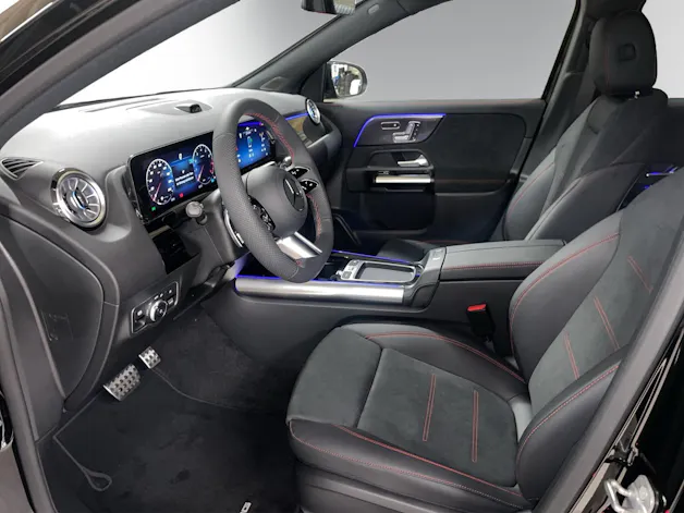 MERCEDES-BENZ GLA 200 Night Star 7G-DCT