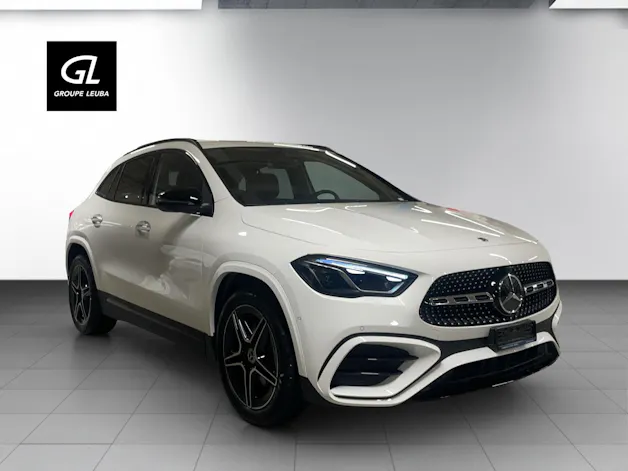 MERCEDES-BENZ GLA 200 Night Star 7G-DCT