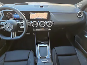 MERCEDES-BENZ GLA 250 4Matic Swiss Star