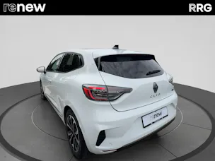 RENAULT Clio 1.6 E-Tech Techno