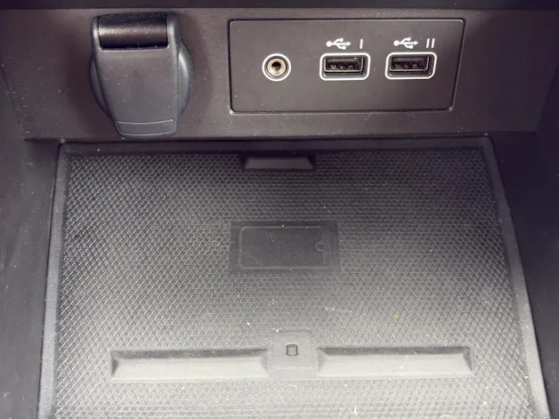RENAULT Clio 1.6 E-Tech Techno