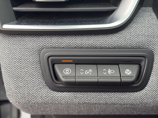 RENAULT Clio 1.6 E-Tech Techno