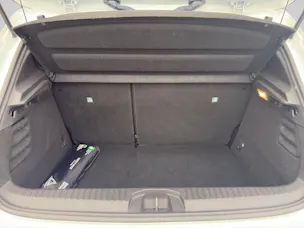 RENAULT Clio 1.6 E-Tech Techno