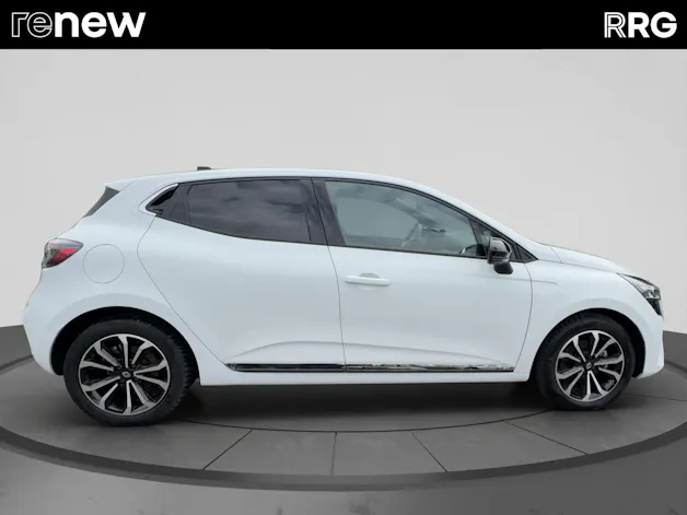 RENAULT Clio 1.6 E-Tech Techno