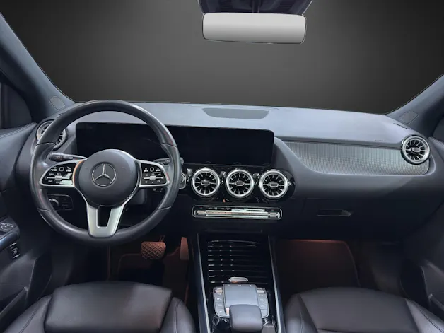 MERCEDES-BENZ EQA 300 4Matic