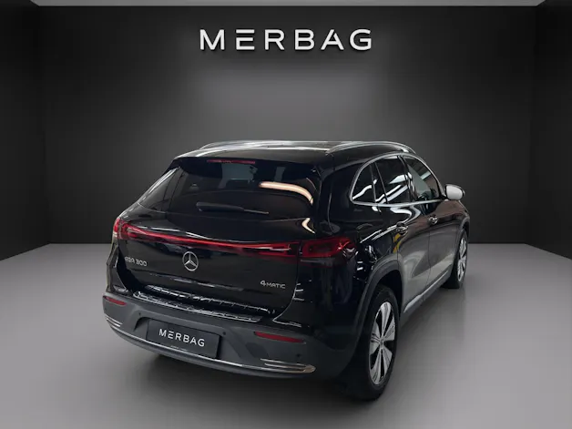 MERCEDES-BENZ EQA 300 4Matic
