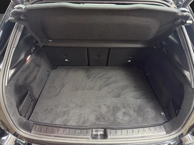 MERCEDES-BENZ EQA 300 4Matic