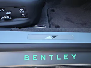 BENTLEY NEW Flying Spur S V8