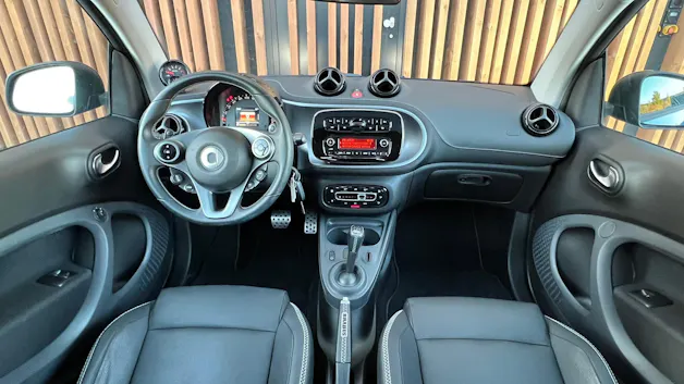 SMART FORTWO BRABUS XCLUSIVE TWINMATIC l 109 PS