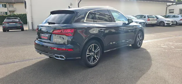 AUDI Q5 55 TFSI e quattro