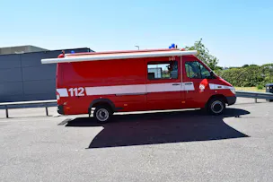 MERCEDES-BENZ SPRINTER 416 CDI DUO AUTOMATIK FEUERWEHR l 156 PS