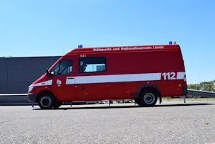MERCEDES-BENZ SPRINTER 416 CDI DUO AUTOMATIK FEUERWEHR l 156 PS