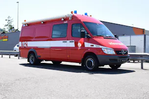 MERCEDES-BENZ SPRINTER 416 CDI DUO AUTOMATIK FEUERWEHR l 156 PS
