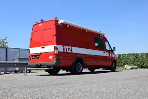 MERCEDES-BENZ SPRINTER 416 CDI DUO AUTOMATIK FEUERWEHR l 156 PS