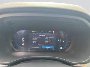 VOLVO XC60 B5 Benzin Mild Hybrid AWD Plus Dark Geartronic