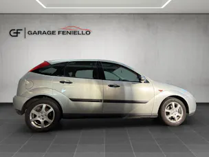 FORD Focus 2.0i 16V Trend