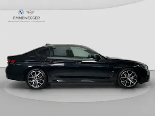 BMW 5er Reihe G30 520d xDrive paddles