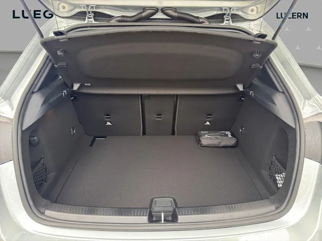MERCEDES-BENZ A 200 Night Star 7G-DCT