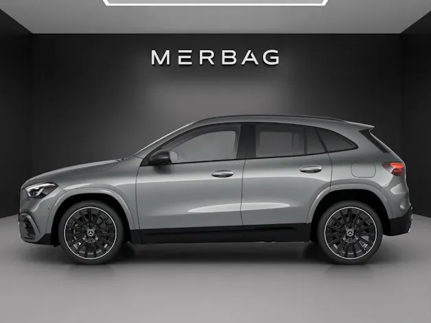 MERCEDES-BENZ GLA 200 7G-DCT
