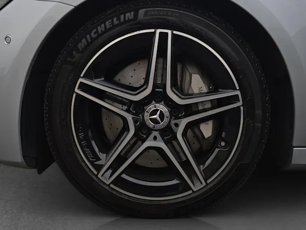 MERCEDES-BENZ E 450 AMG Line 4Matic 9G-Tronic