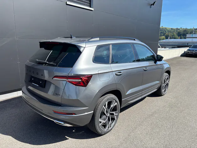 SKODA Karoq 2.0 TSI SportLine 4x4 DSG **Modell 2027**