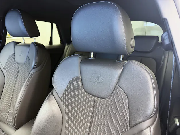 AUDI Q2 35 TDI S line quattro S-tronic