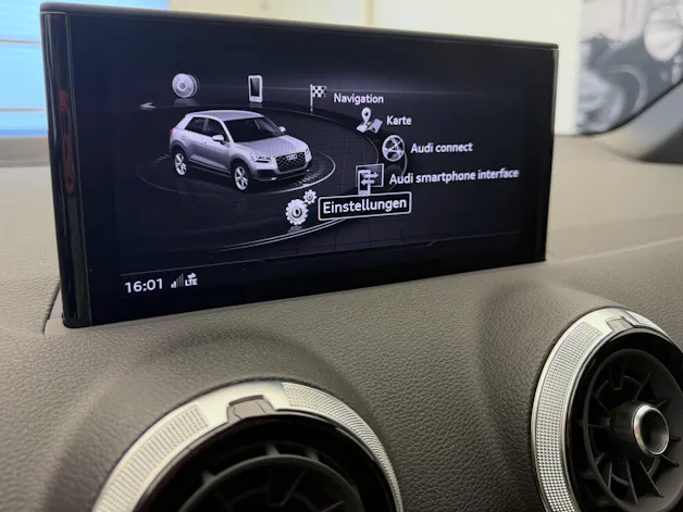 AUDI Q2 35 TDI S line quattro S-tronic