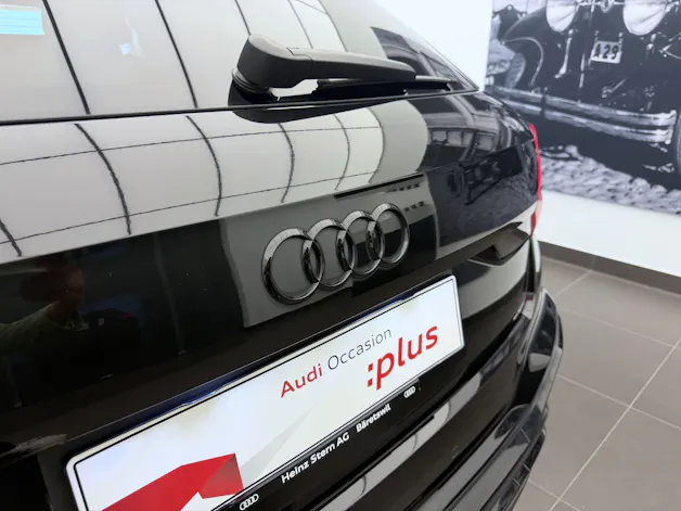 AUDI Q2 35 TDI S line quattro S-tronic