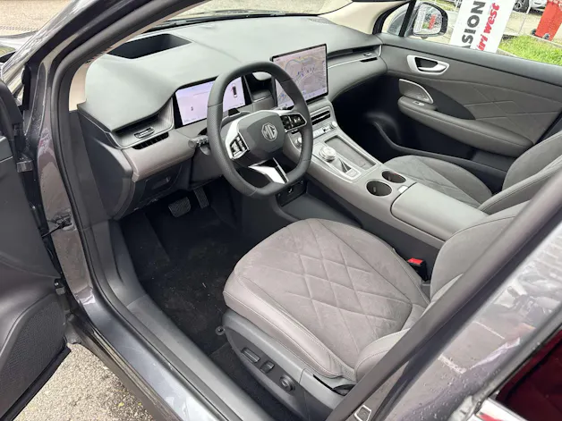 MG S6 EV 77kWh Luxury RWD 245PS