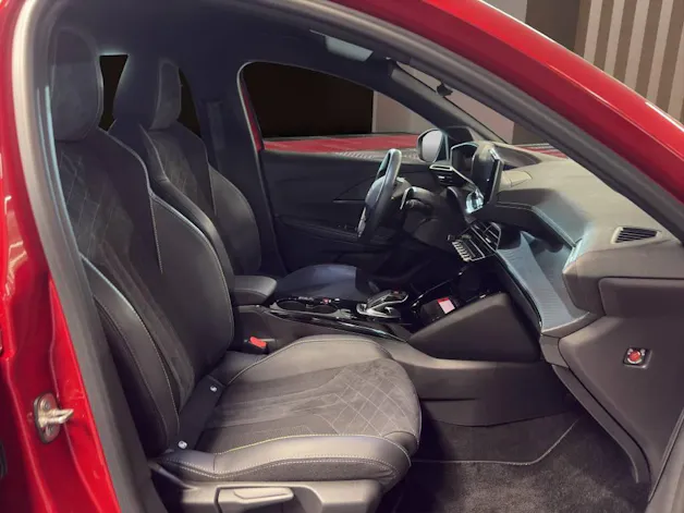 PEUGEOT 208 1.2 PureTech GT Pack EAT8