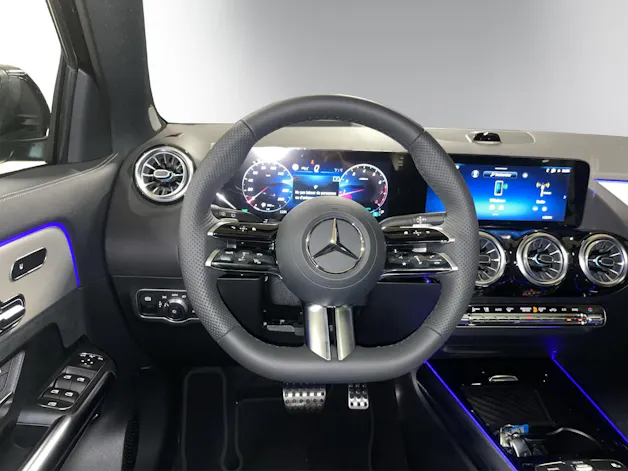 MERCEDES-BENZ GLA 250 4Matic 8G-DCT Swiss Star