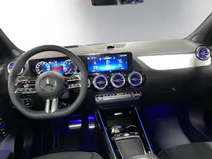 MERCEDES-BENZ GLA 250 4Matic 8G-DCT Swiss Star