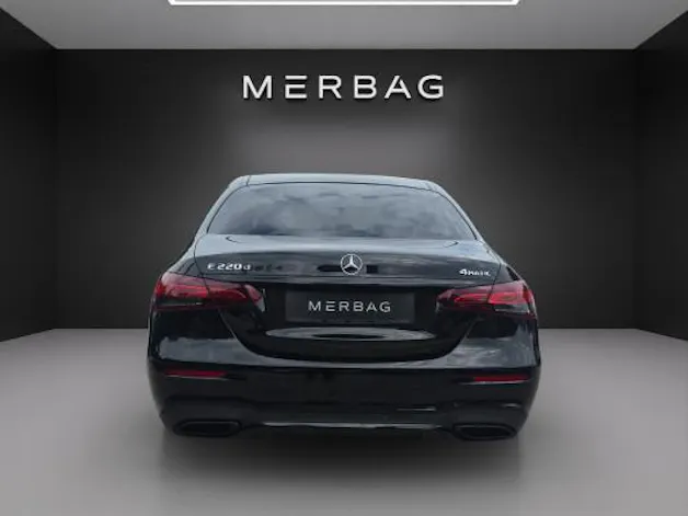 MERCEDES-BENZ E 220 d 4Matic