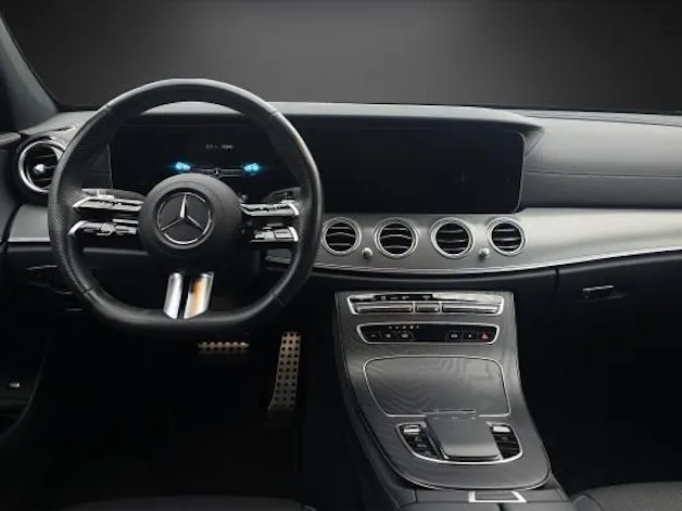 MERCEDES-BENZ E 220 d 4Matic
