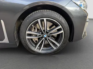 BMW 750i xDrive M Sport Steptronic