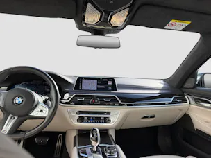 BMW 750i xDrive M Sport Steptronic