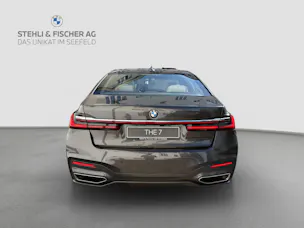 BMW 750i xDrive M Sport Steptronic