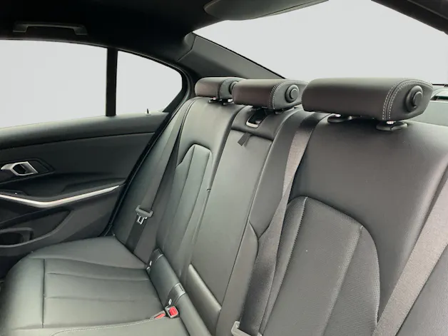 BMW 320i xDrive Steptronic M Sport Shadow Line