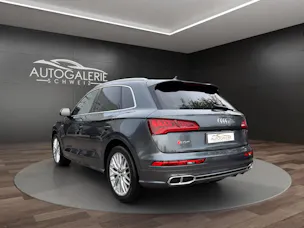 AUDI SQ5 3.0 TFSI quattro | CH | Panorama | Assis. Stadt+Park+Tour | Matrix LED | B&O | Luftfederung | S-Sportsitz Rautensteppung |