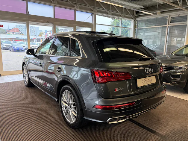 AUDI SQ5 3.0 TFSI quattro | CH | Panorama | Assis. Stadt+Park+Tour | Matrix LED | B&O | Luftfederung | S-Sportsitz Rautensteppung |