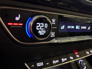 AUDI SQ5 3.0 TFSI quattro | CH | Panorama | Assis. Stadt+Park+Tour | Matrix LED | B&O | Luftfederung | S-Sportsitz Rautensteppung |
