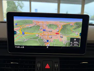 AUDI SQ5 3.0 TFSI quattro | CH | Panorama | Assis. Stadt+Park+Tour | Matrix LED | B&O | Luftfederung | S-Sportsitz Rautensteppung |