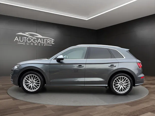 AUDI SQ5 3.0 TFSI quattro | CH | Panorama | Assis. Stadt+Park+Tour | Matrix LED | B&O | Luftfederung | S-Sportsitz Rautensteppung |