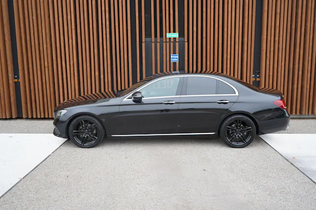 MERCEDES-BENZ E 200 AVANTGARDE 9G-TRONIC l 184 PS