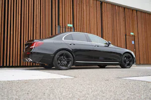 MERCEDES-BENZ E 200 AVANTGARDE 9G-TRONIC l 184 PS