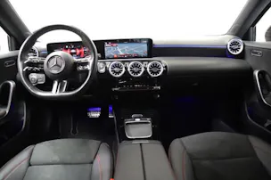 MERCEDES-BENZ A 200 7G-DCT