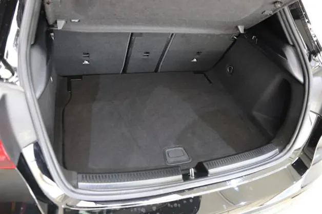 MERCEDES-BENZ A 200 7G-DCT