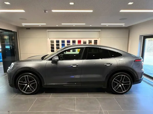 PORSCHE Cayenne Coupe Electric 113 kWh