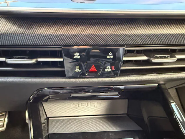 VW Golf GTE 1.5 TSI eHybrid 272 PS *** TOPAUSSTATTUNG MIT 5 JAHRE VW WERKSGARANTIE ***